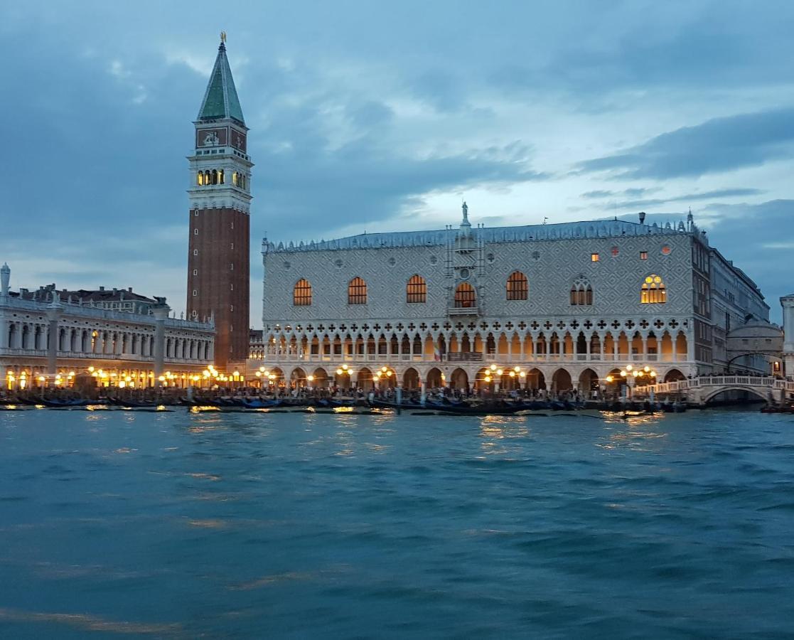 Apartment Calle San Giacomo Venedig